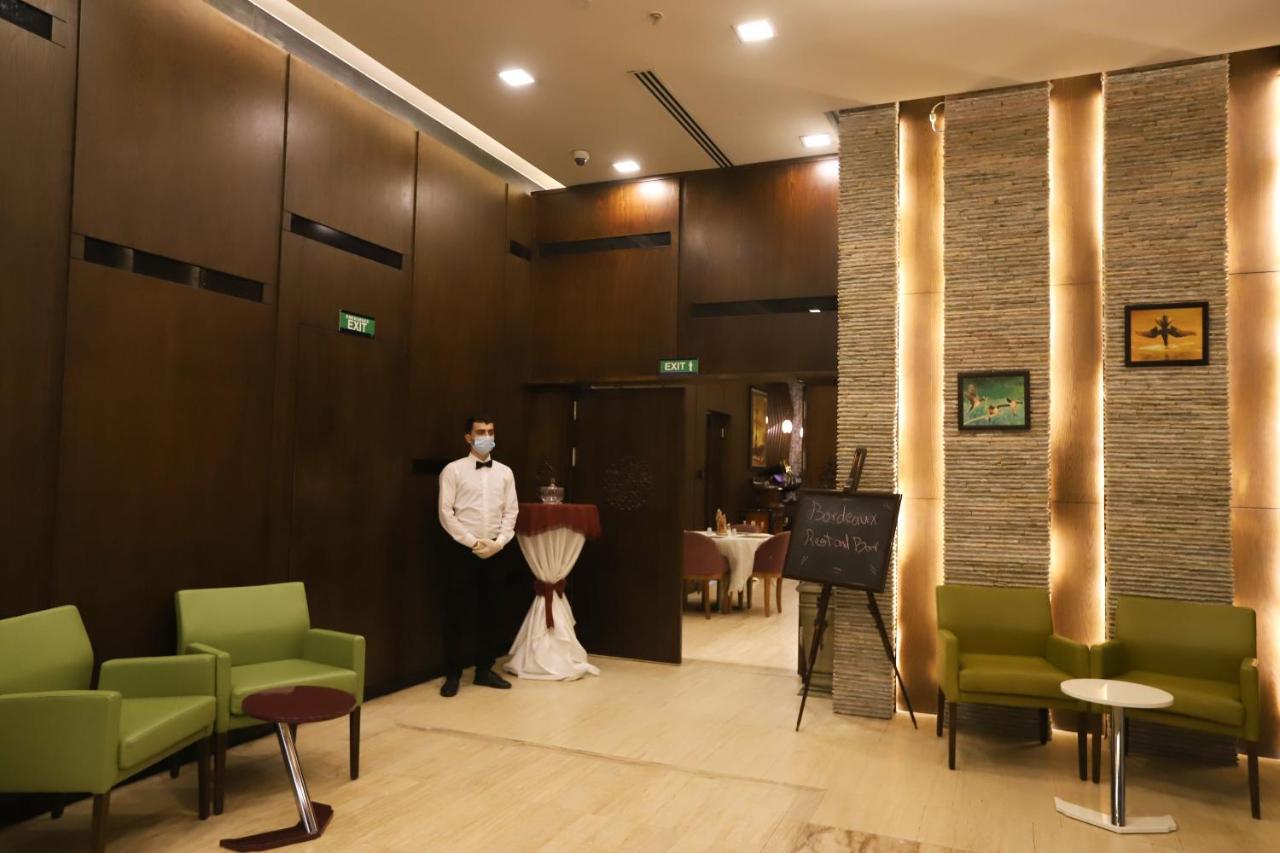 Paris Plaza Hotel เอร์เบล ภายนอก รูปภาพ