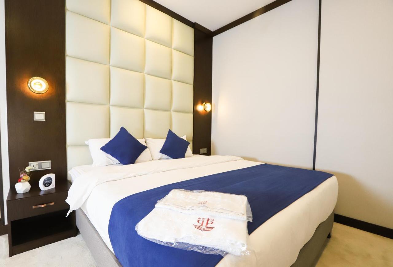 Paris Plaza Hotel เอร์เบล ภายนอก รูปภาพ