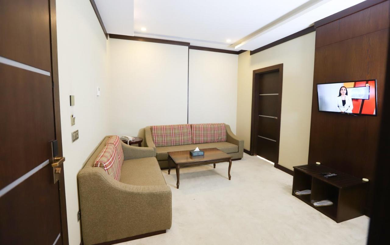 Paris Plaza Hotel เอร์เบล ภายนอก รูปภาพ