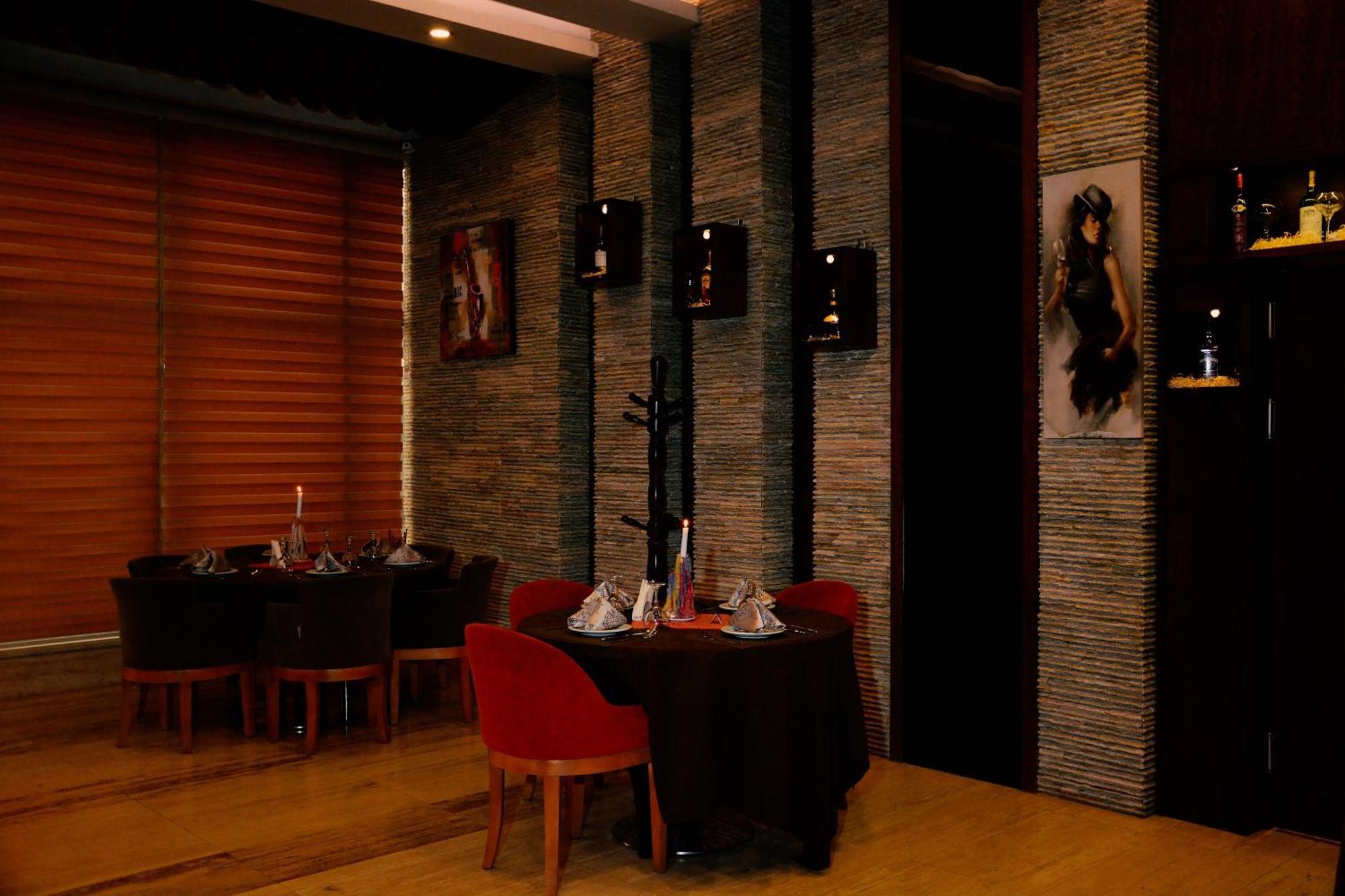 Paris Plaza Hotel เอร์เบล ภายนอก รูปภาพ
